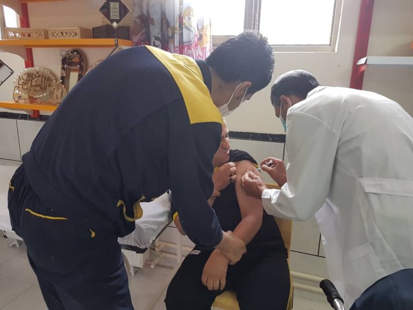 دوز دوم واکسن مددجویان مرکز توانبخشی نگهداری معلولین یکتا